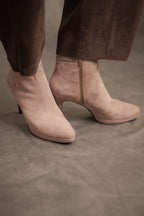 Stiefelette in Nougat