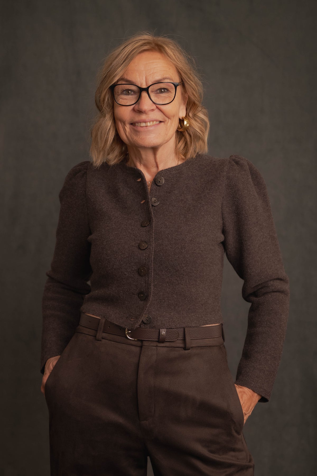 Strickjacke dunkelbraun-rinde