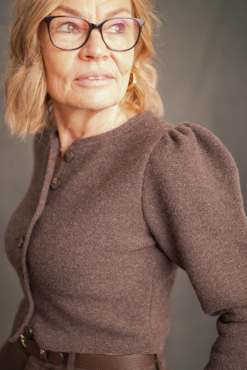 Strickjacke dunkelbraun-rinde