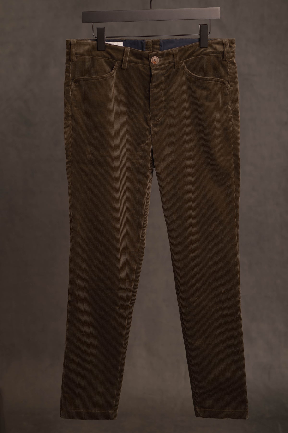 Cordhose Turin in olivgrün