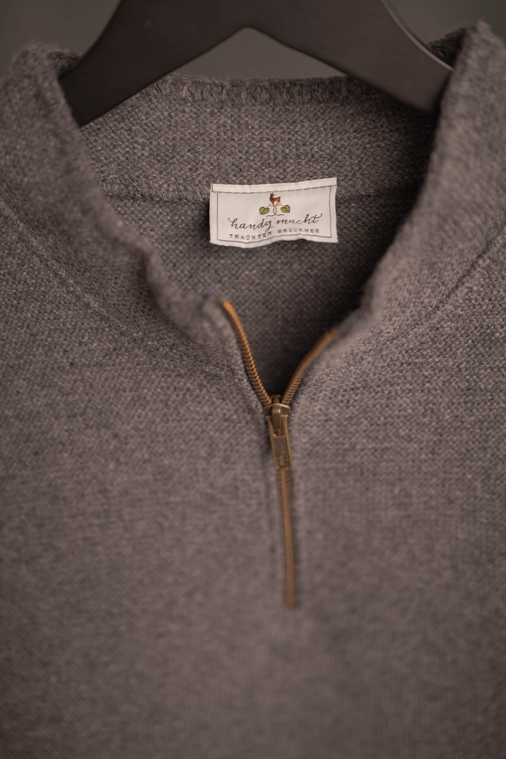 Strickpullover grau mit Reißverschluss