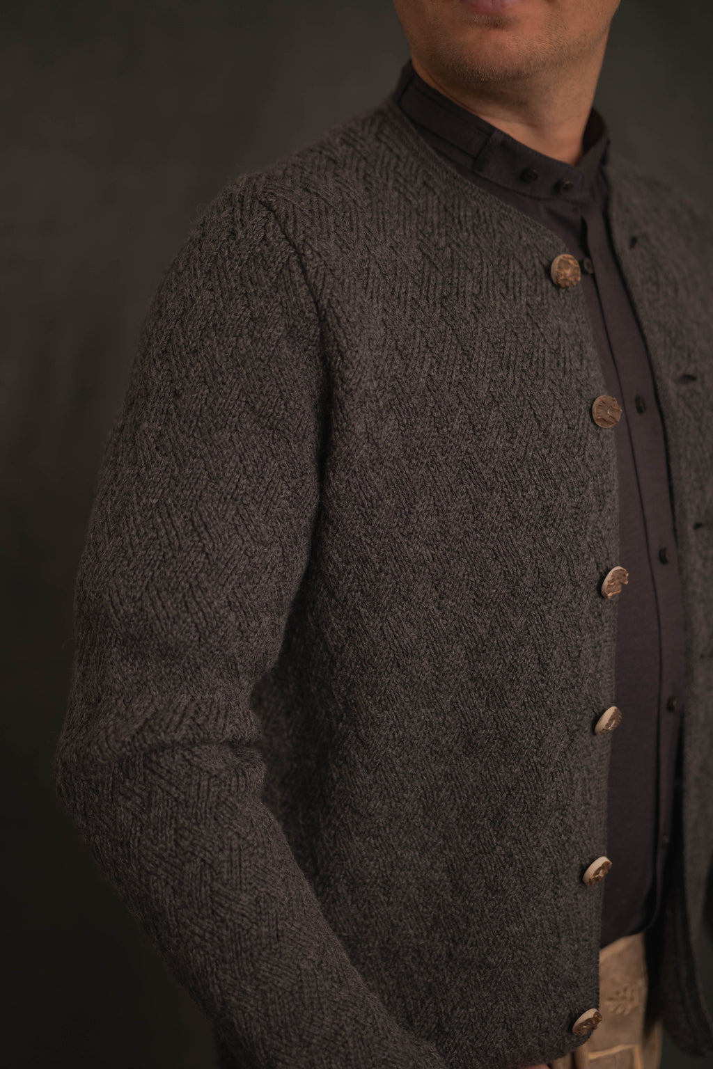 Strickjacke Eustachius asphaltgrau