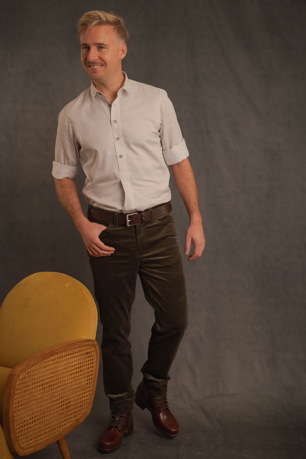 Cordhose Turin in olivgrün