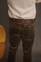 Cordhose Turin in olivgrün