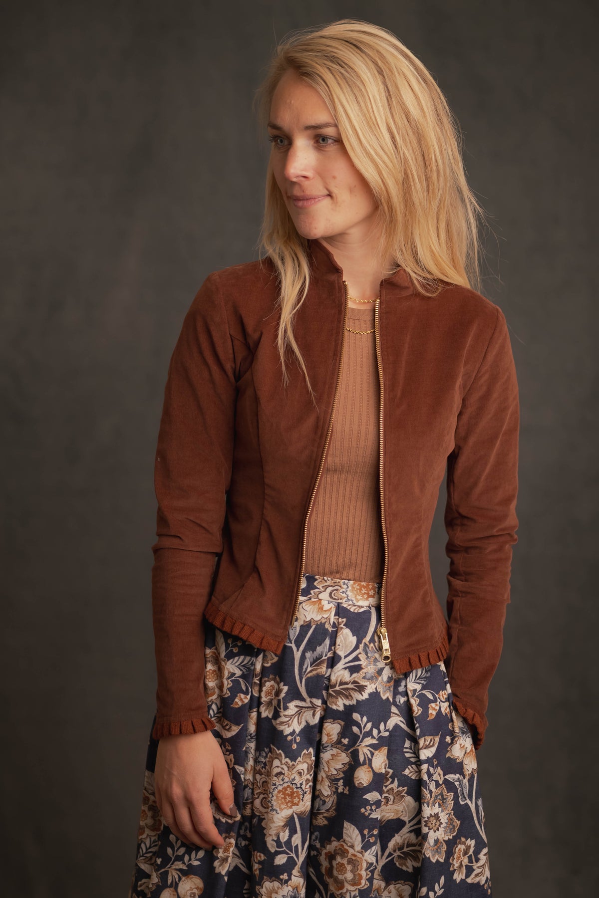 Jacke LENA in Cord kastanienbraun