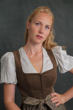 Dirndlbluse Tupfen salbei
