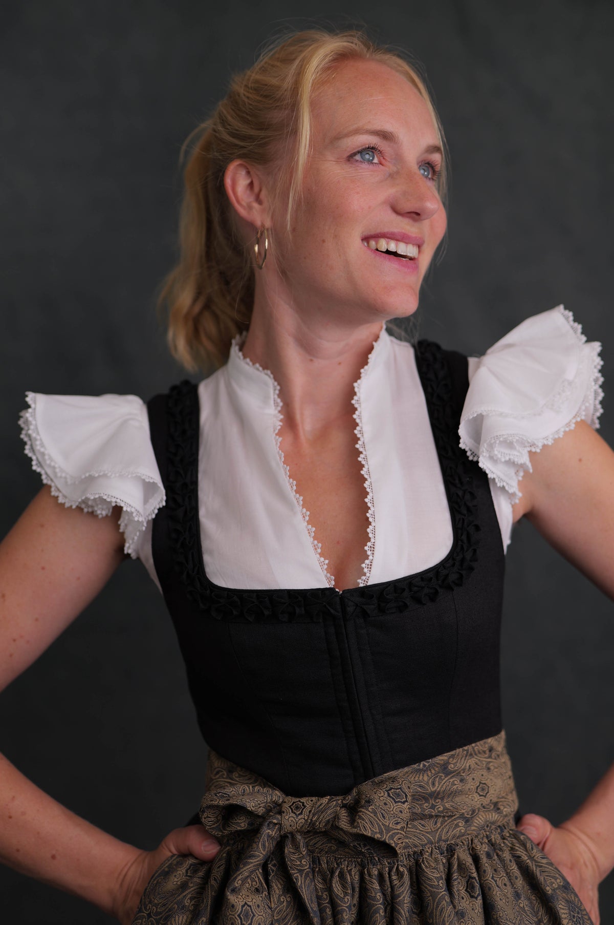 Dirndlbluse JULIA Flügelarm