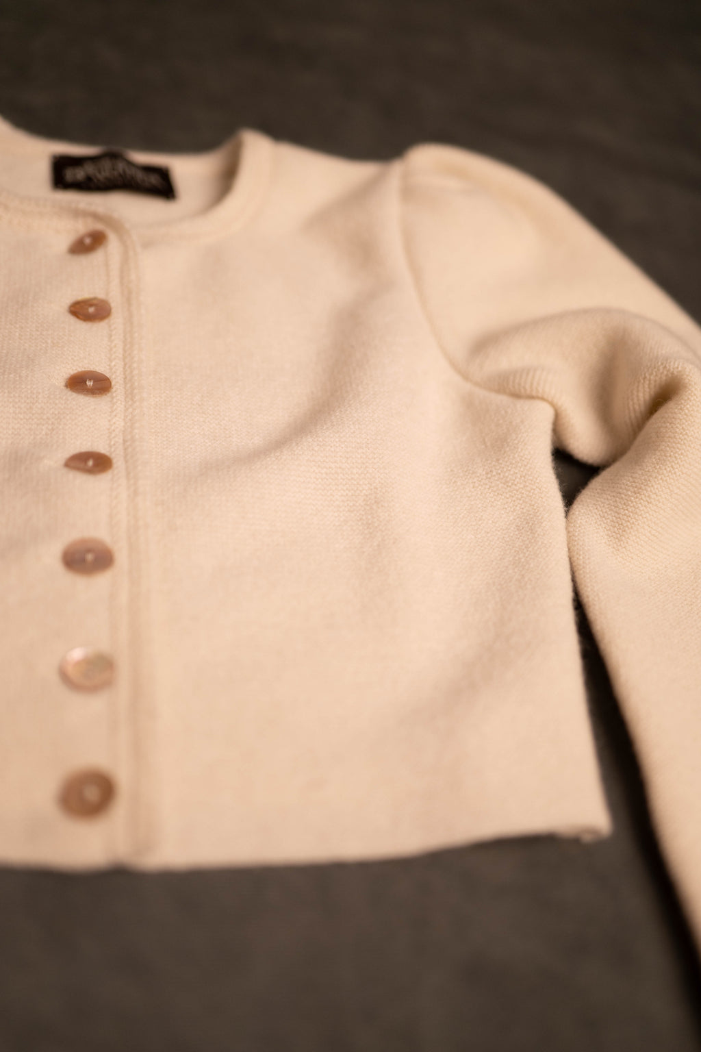 Kurze Strickjacke