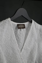 Dirndlbluse mit Ornamenten